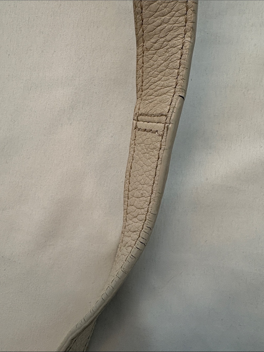 Coach Pebbled Leather Hobo Shoulder Bag | Beige Cream | Turn-Lock Pocket Purse - Picture 8 of 8